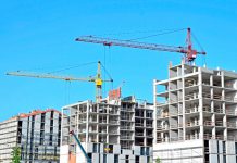 Los fondos huyen de las viviendas de alquiler por la inseguridad regulatoria y liquidan posiciones en España Funcas, pronostica bajadas del 20% en inversión construcción