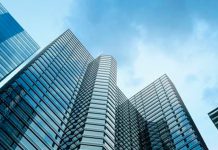 El gobierno debatirá la prohibición de comprar viviendas a los fondos La salida de la crisis del mercado de la inversión inmobiliaria