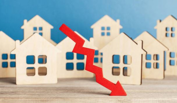El precio de la vivienda resiste en 2020 pero caerá en 2021 y 2022 El precio de la vivienda resiste en 2020 pero caerá en 2021 y 2022