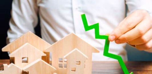 El sector inmobiliario estima caída precios viviendas en los próximos meses